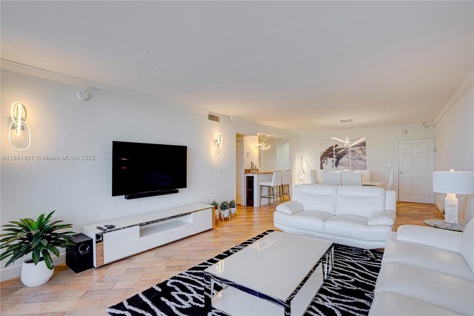 ISLAND POINTE CONDO · #4T in Bay Harbor Islands - Photo 11