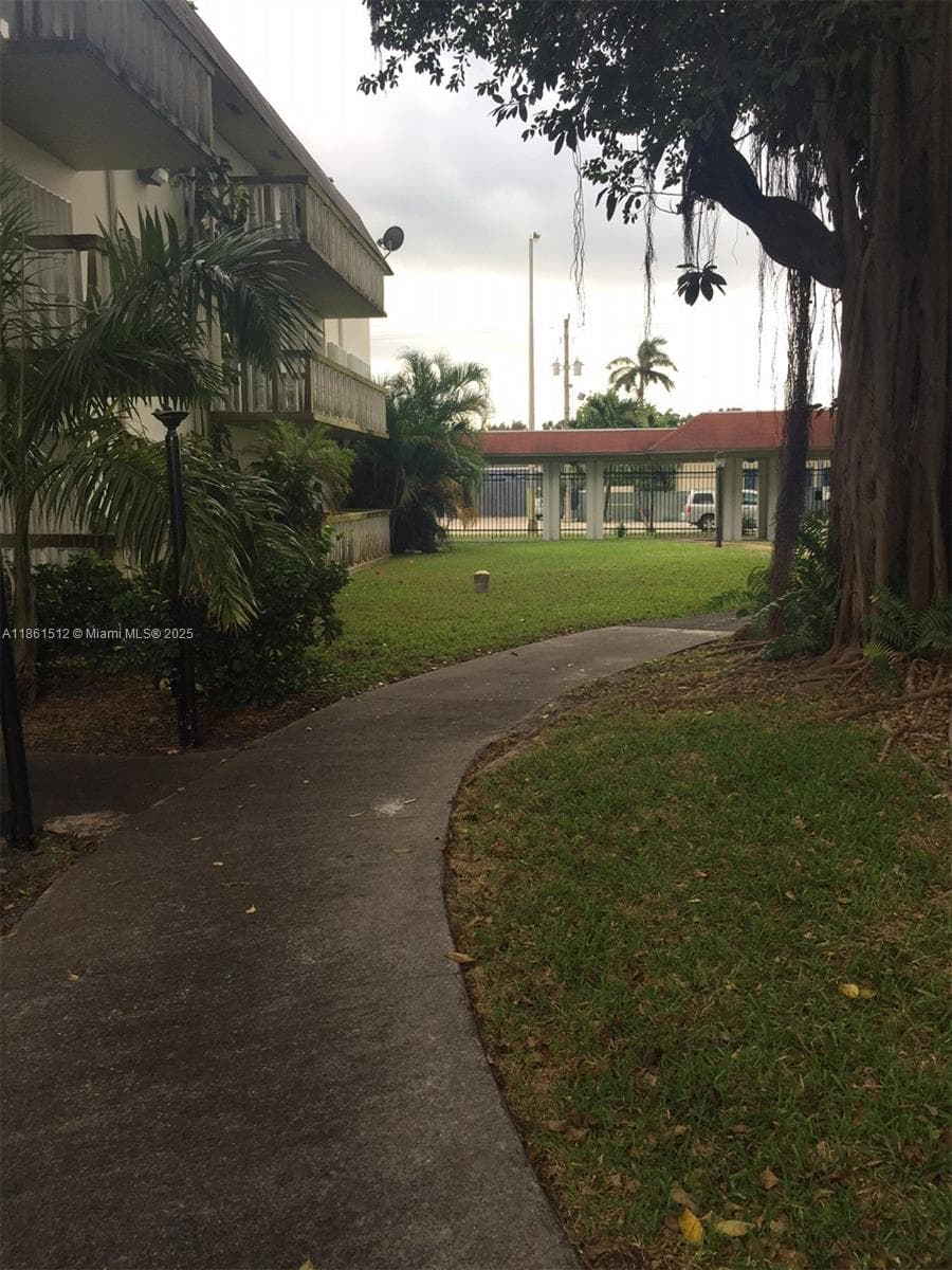 OLA CONDO · #C106 in Unincorporated Dade County - Photo 2
