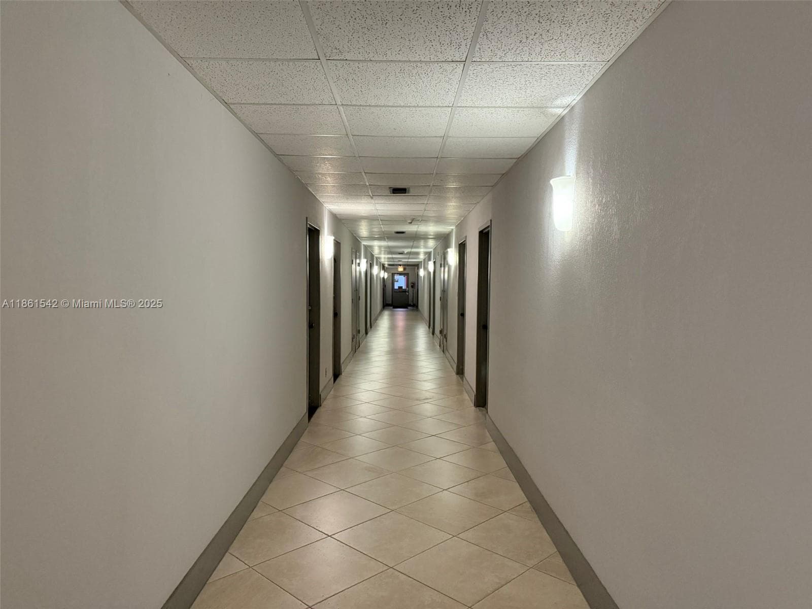 HILLCREST EAST NO 22 COND · #112 in Hollywood - Photo 3