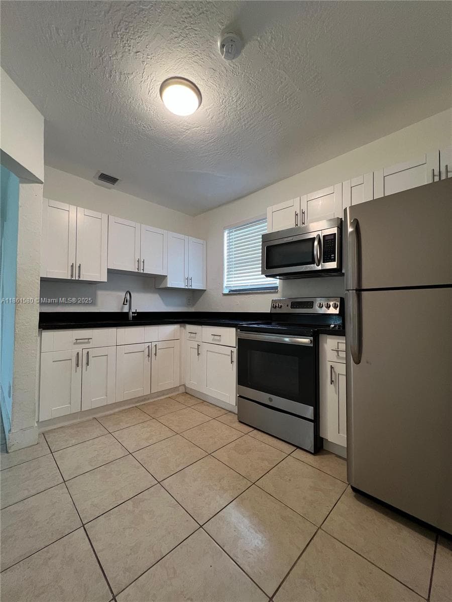 1221 NW 23rd Ter #0 photo 6