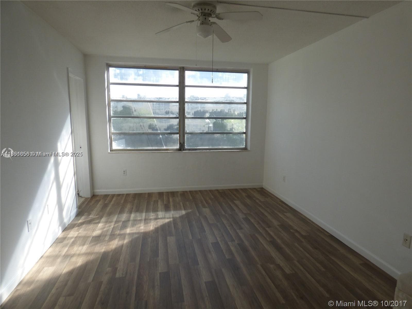 Rolling Green Condo B · #307 in North Miami Beach - Photo 9