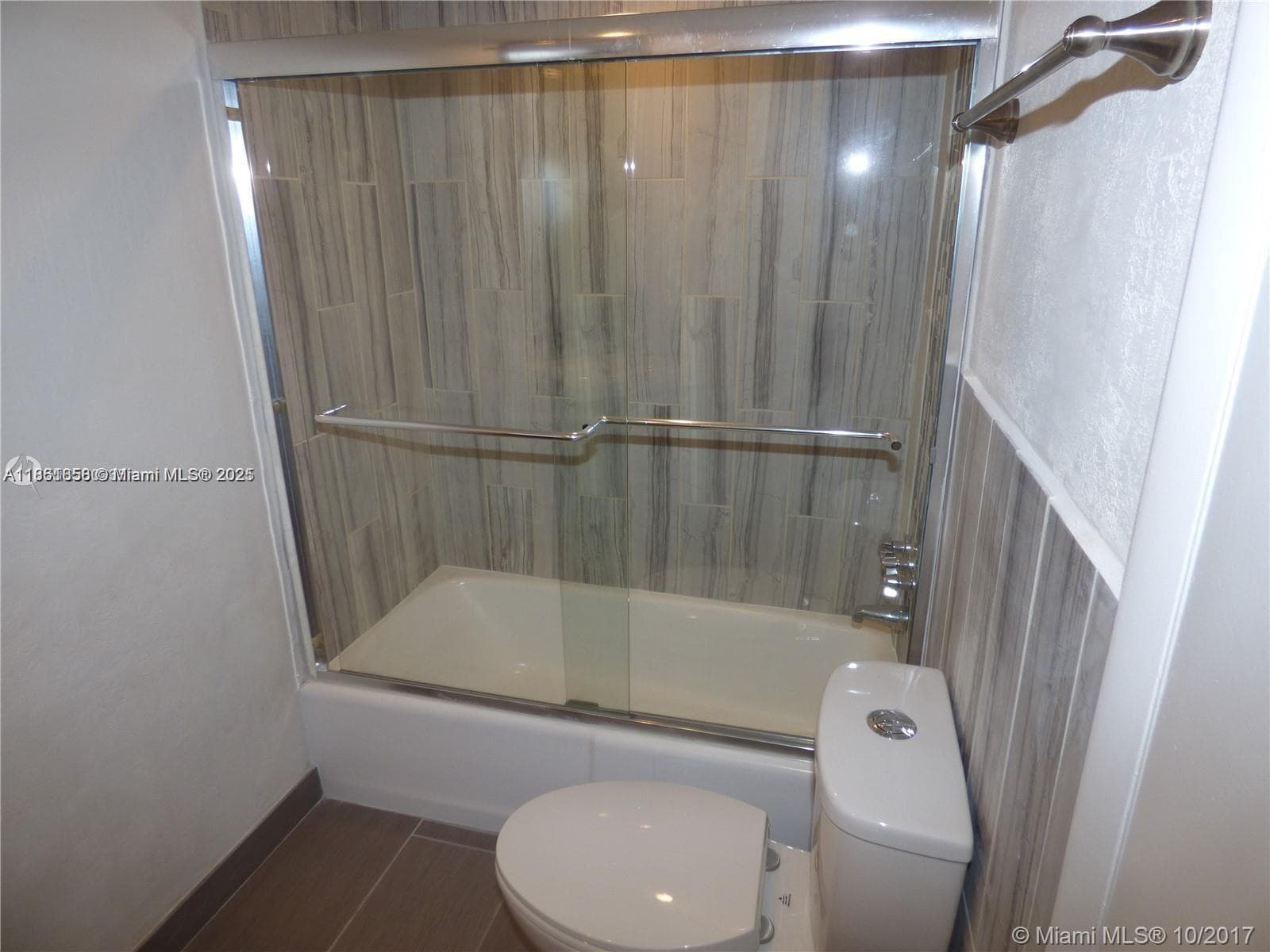 Rolling Green Condo B · #307 in North Miami Beach - Photo 8