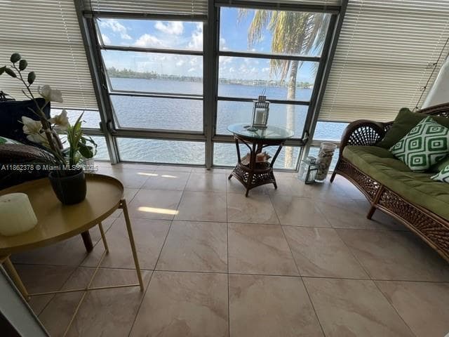 ROYAL BAHAMIAN CONDO EAST · #204 in Miami - Photo 9