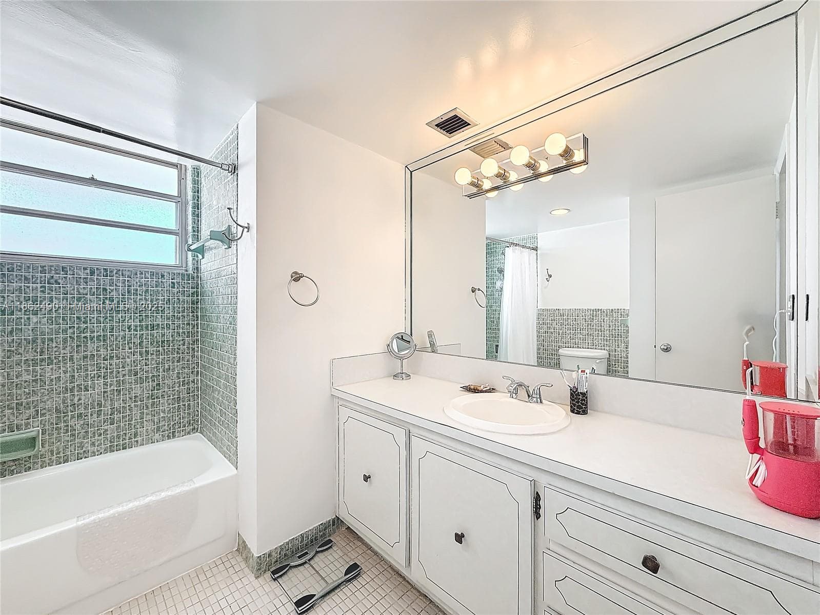 FIFITH MOORINGS CONDO · #286 in Miami - Photo 23
