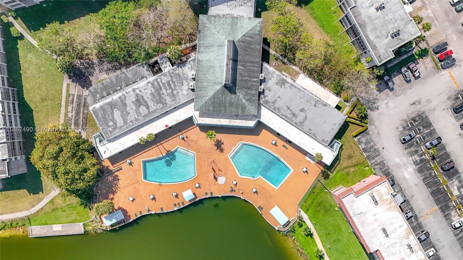 FIFITH MOORINGS CONDO · #286 in Miami - Photo 2