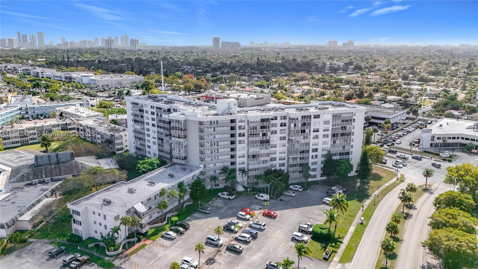 FIFITH MOORINGS CONDO · #286 in Miami - Photo 46