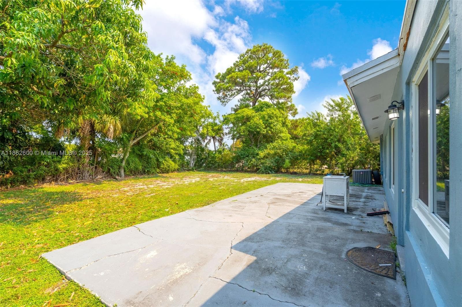 640 E Melrose Cir photo 23