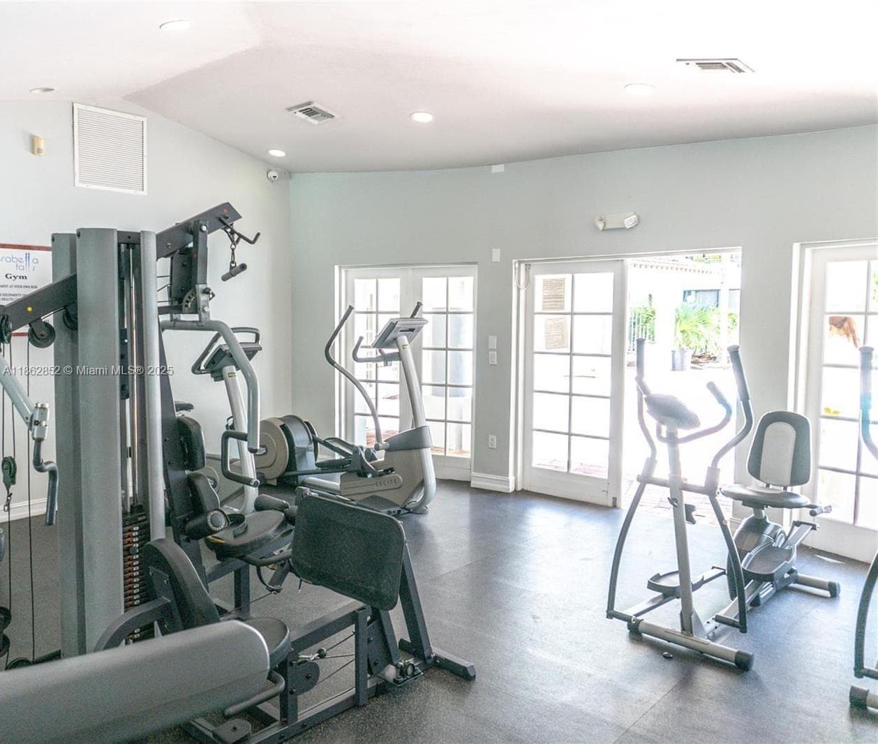 VERABELLA FALLS CONDO · #PH4 in Miami - Photo 20