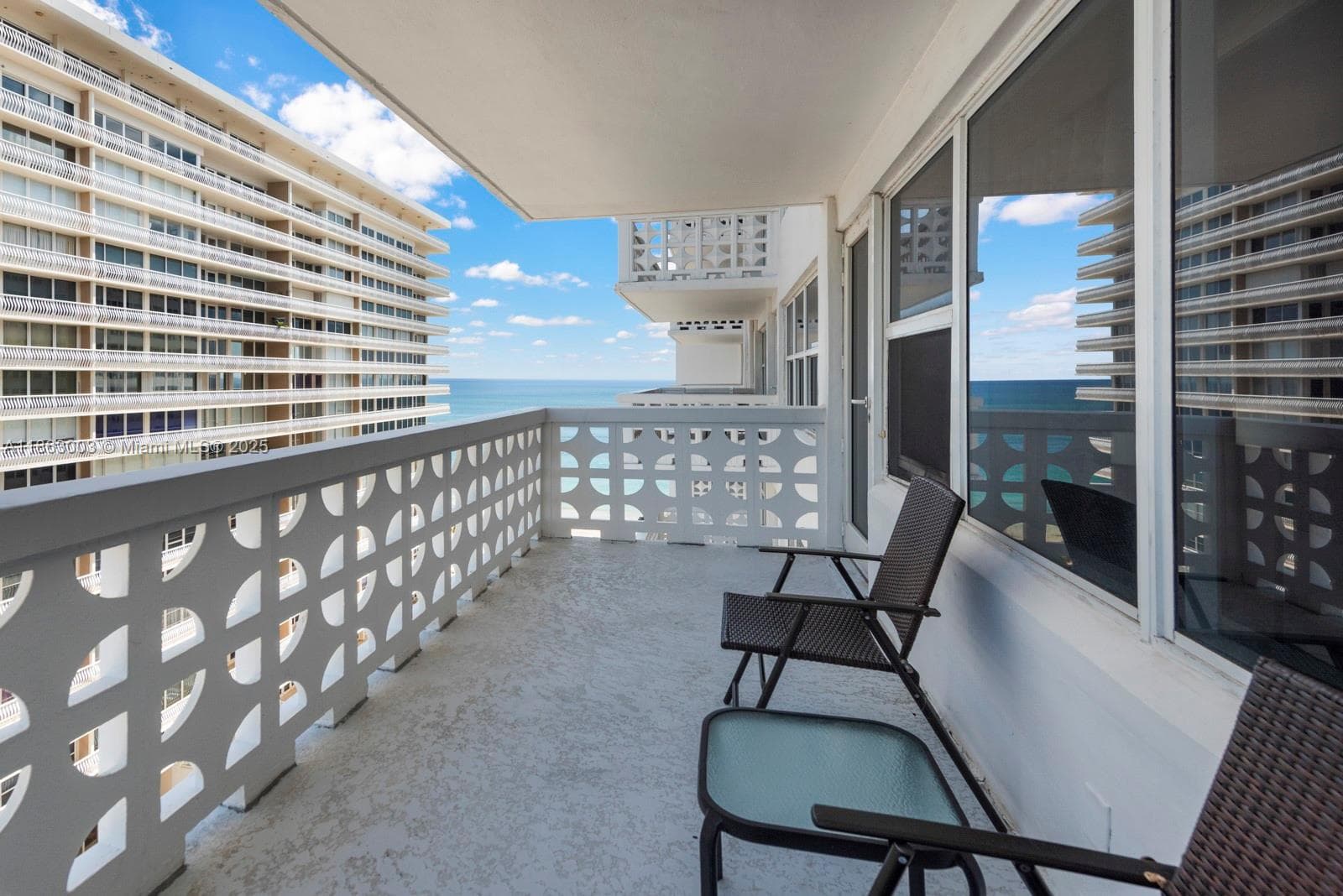 OCEAN SUMMIT CONDO · #1214 in Fort Lauderdale - Photo 2