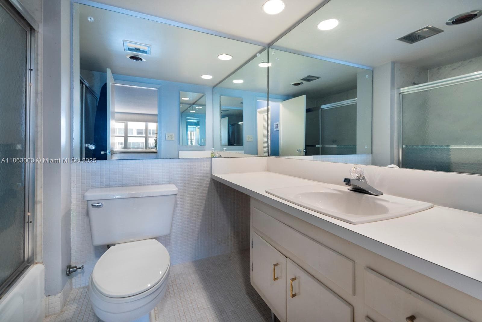 OCEAN SUMMIT CONDO · #1214 in Fort Lauderdale - Photo 14