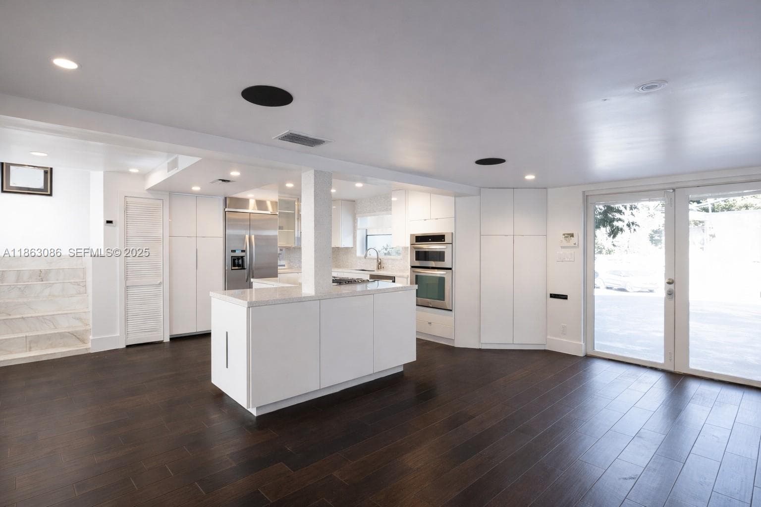 2413 Nassau Ln #2413 photo 6