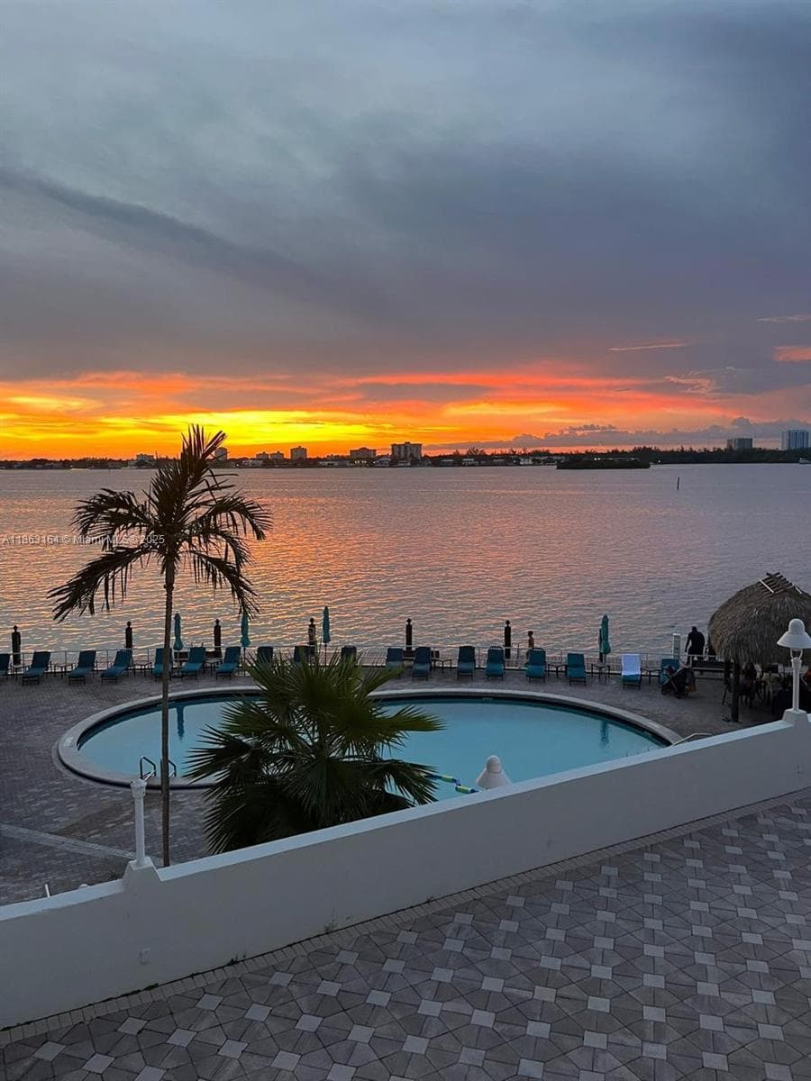 ISLAND POINTE CONDO · #9H in Bay Harbor Islands - Photo 23