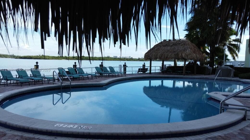 ISLAND POINTE CONDO · #9H in Bay Harbor Islands - Photo 22