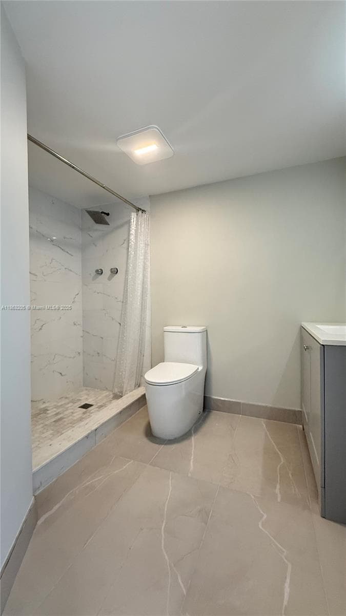 JADE WINDS GROUP-DAISY GA · #725-4 in Miami - Photo 13