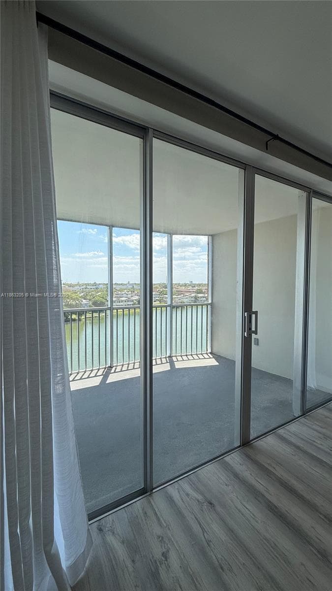 JADE WINDS GROUP-DAISY GA · #725-4 in Miami - Photo 7