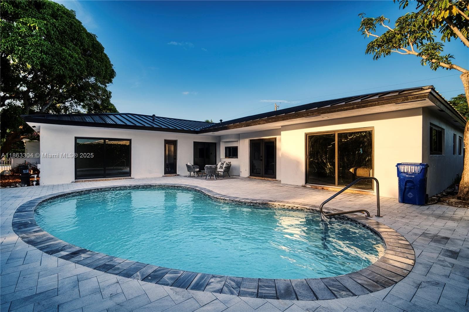 5561 NE 28th Ave photo 42