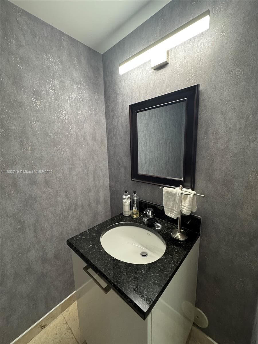LOFTS AT MAYFAIR CONDO · #121 in Miami - Photo 3