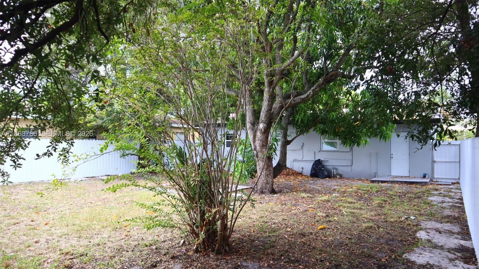 2503 NW 9th St photo 5