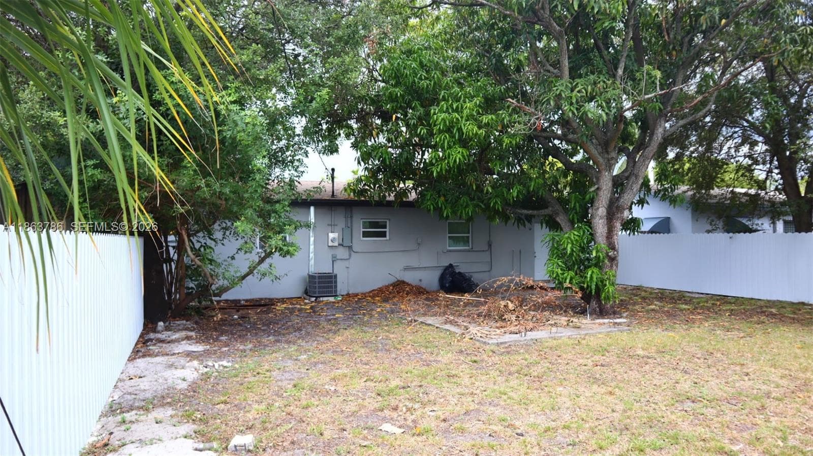 2503 NW 9th St photo 10