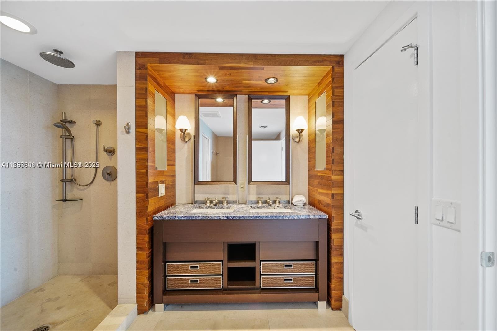 Carillon Miami Beach · #808 in Miami Beach - Photo 23