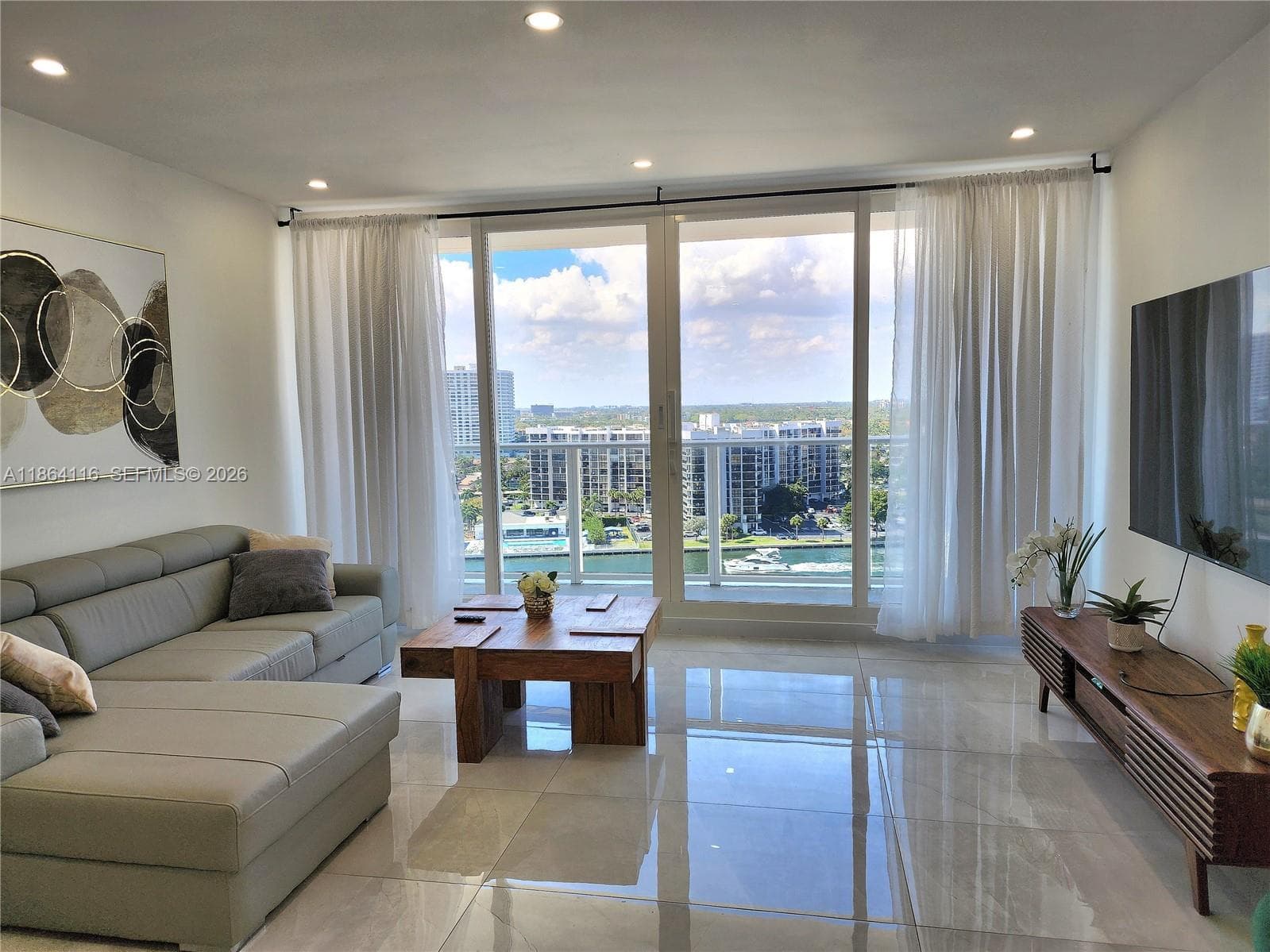 Alexander Towers · #1502 in Hollywood - Photo 7