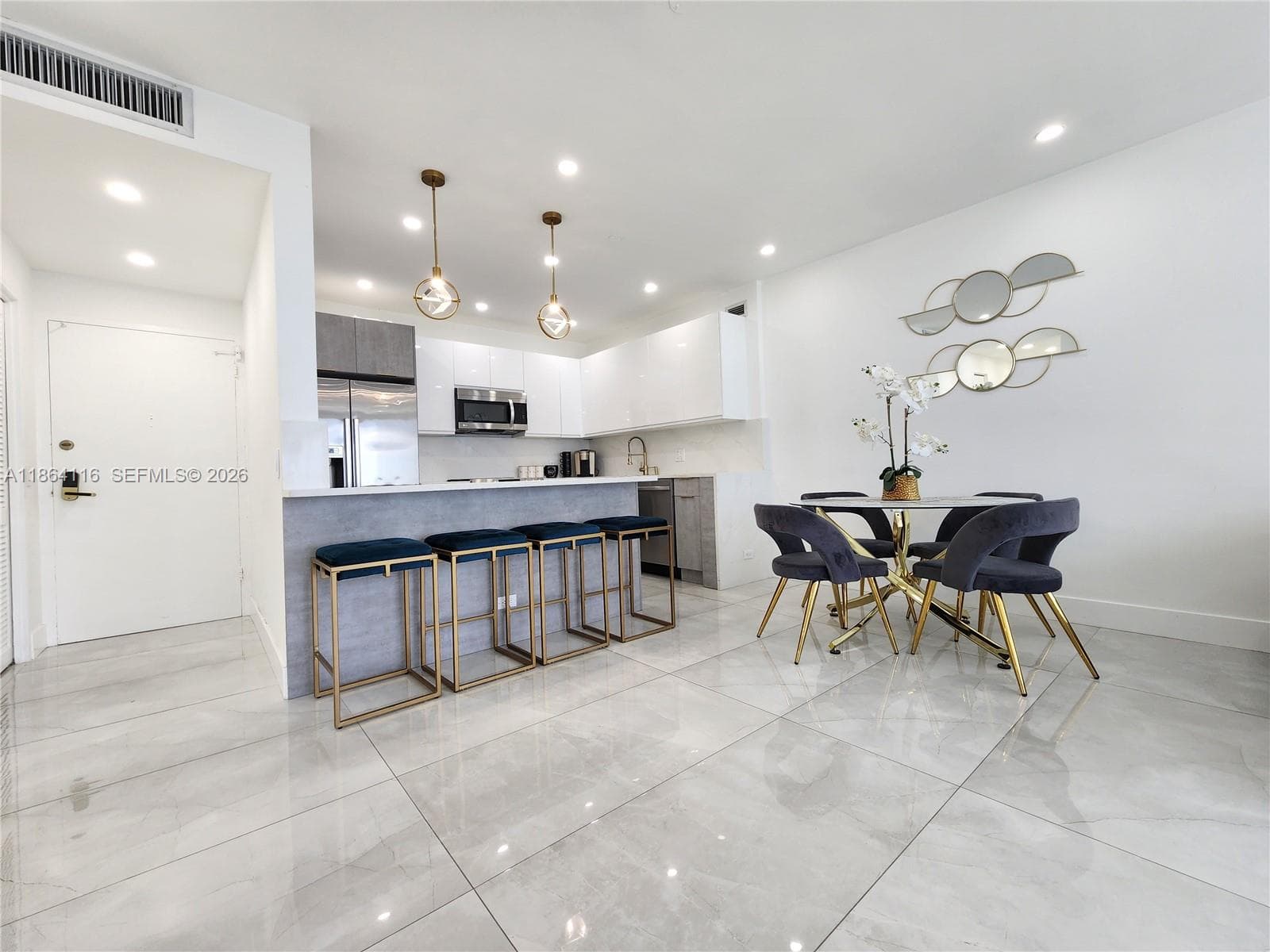 Alexander Towers · #1502 in Hollywood - Photo 9