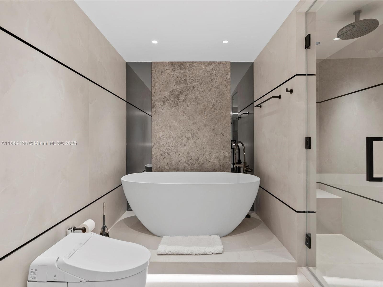 VILLAS OF POSITANO CONDO · #V5 in Hollywood - Photo 35