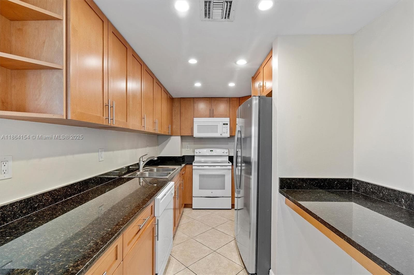 ISLAND POINTE CONDO · #6H in Bay Harbor Islands - Photo 10