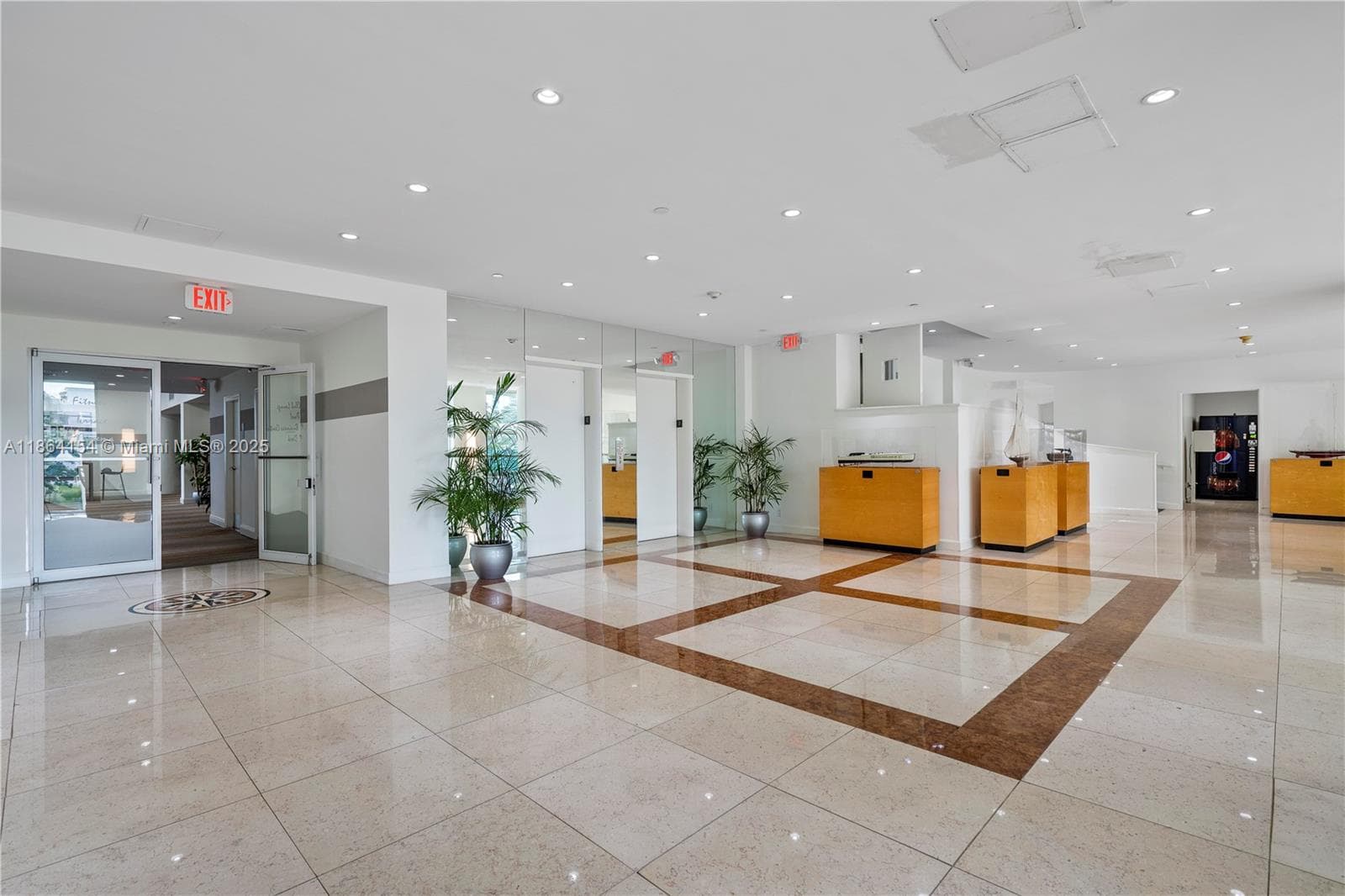 ISLAND POINTE CONDO · #6H in Bay Harbor Islands - Photo 41