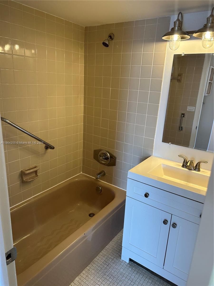 CORAL GABLES TOWER · #PH1C in Coral Gables - Photo 13