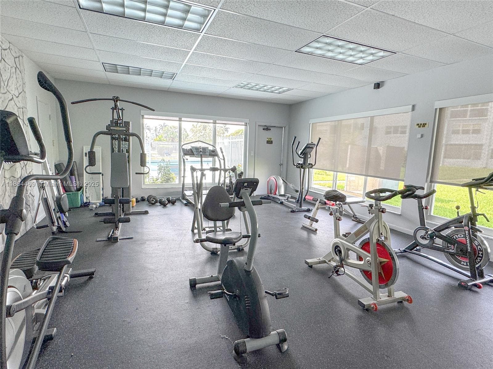 Sheridan Lakes · #105 in Hollywood - Photo 32