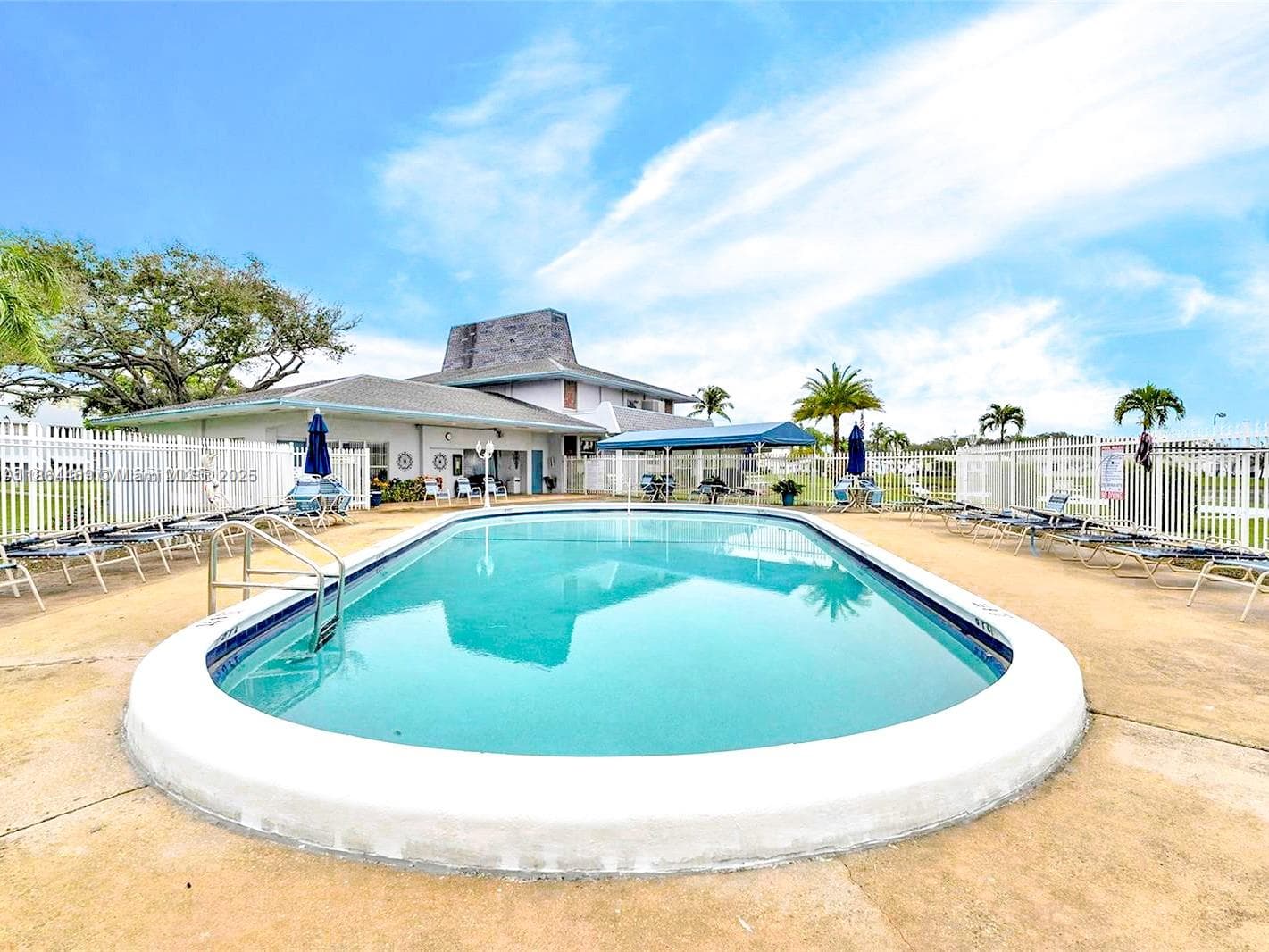 Sheridan Lakes · #105 in Hollywood - Photo 30