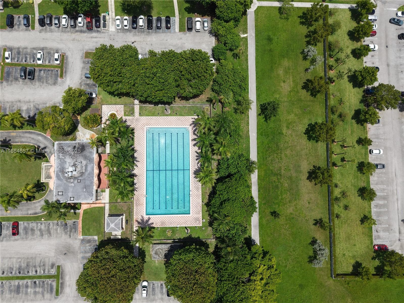 KEYSTONE COURTS CONDO · #W312 in Miami - Photo 18