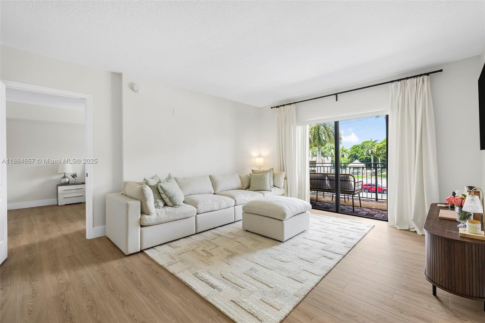 KEYSTONE COURTS CONDO · #W312 in Miami - Photo 4