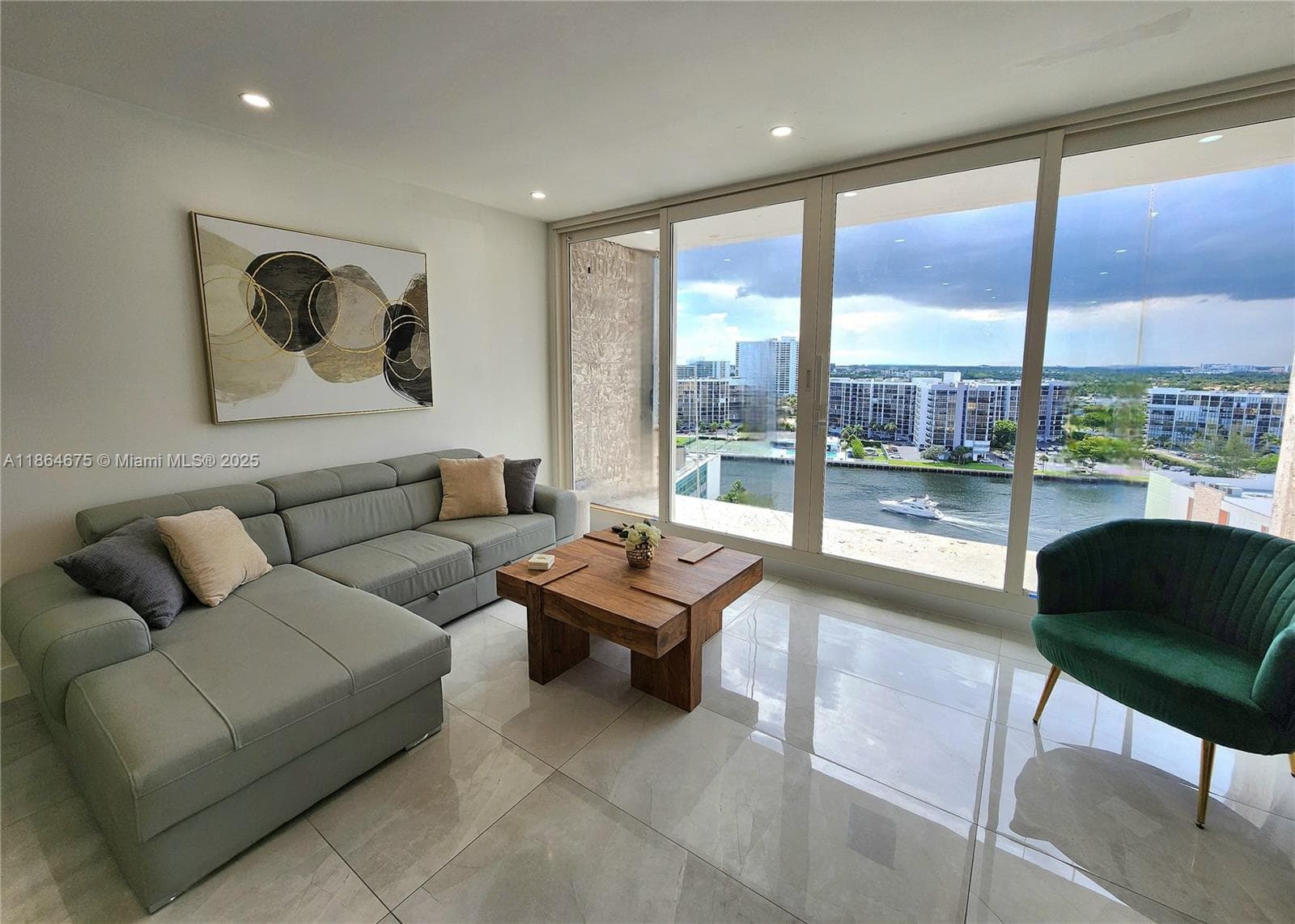 ALEXANDER TOWERS CONDO · #1502 in Hollywood - Photo 7