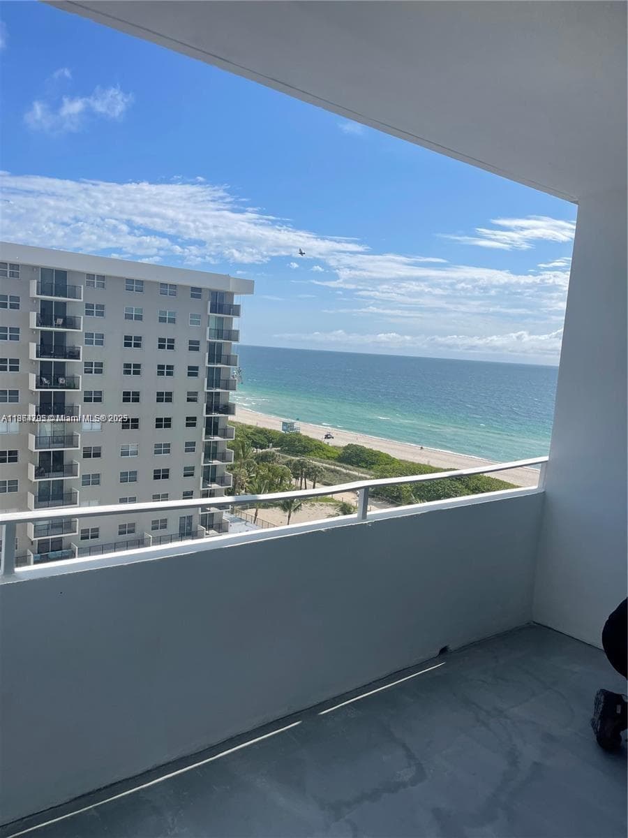 Four winds · #307 in Surfside - Photo 3