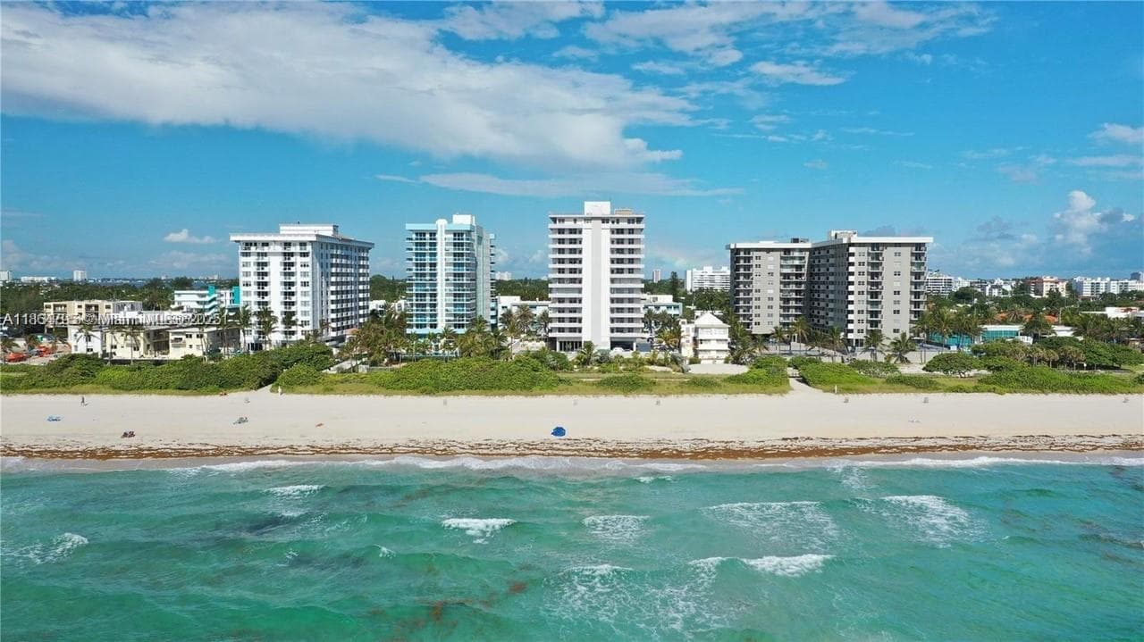 Four winds · #307 in Surfside - Photo 1