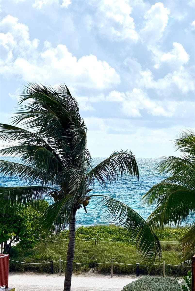 Four winds · #307 in Surfside - Photo 4