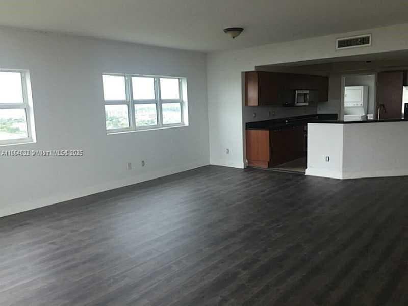 One Fifty One Biscayne · #1909 in North Miami - Photo 8