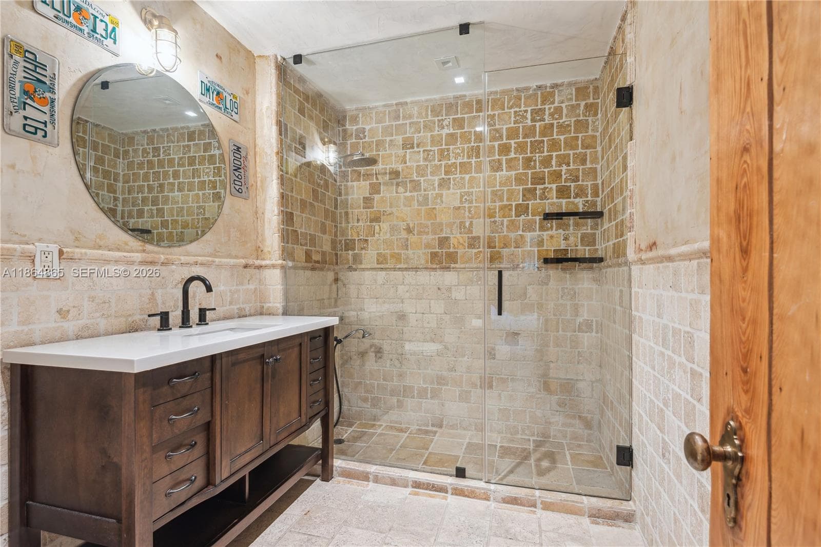6350 Pinetree Dr photo 23