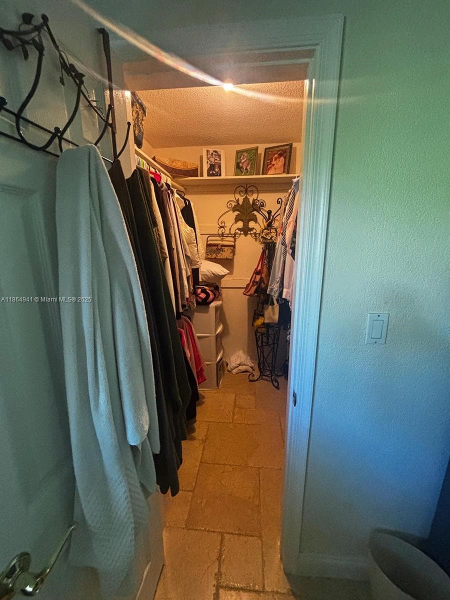 4220 NE 27th Ave photo 32
