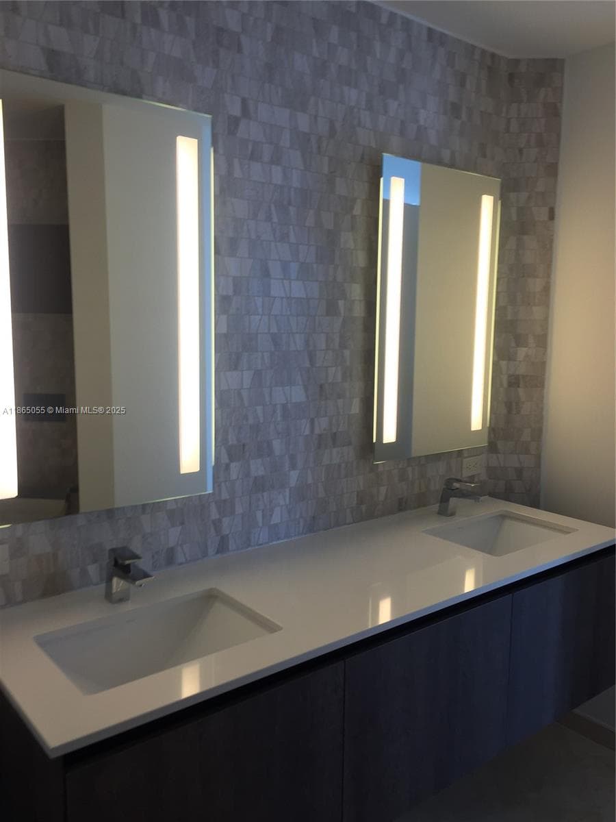 Reach Brickell City Centre · #2611 in Miami - Photo 20
