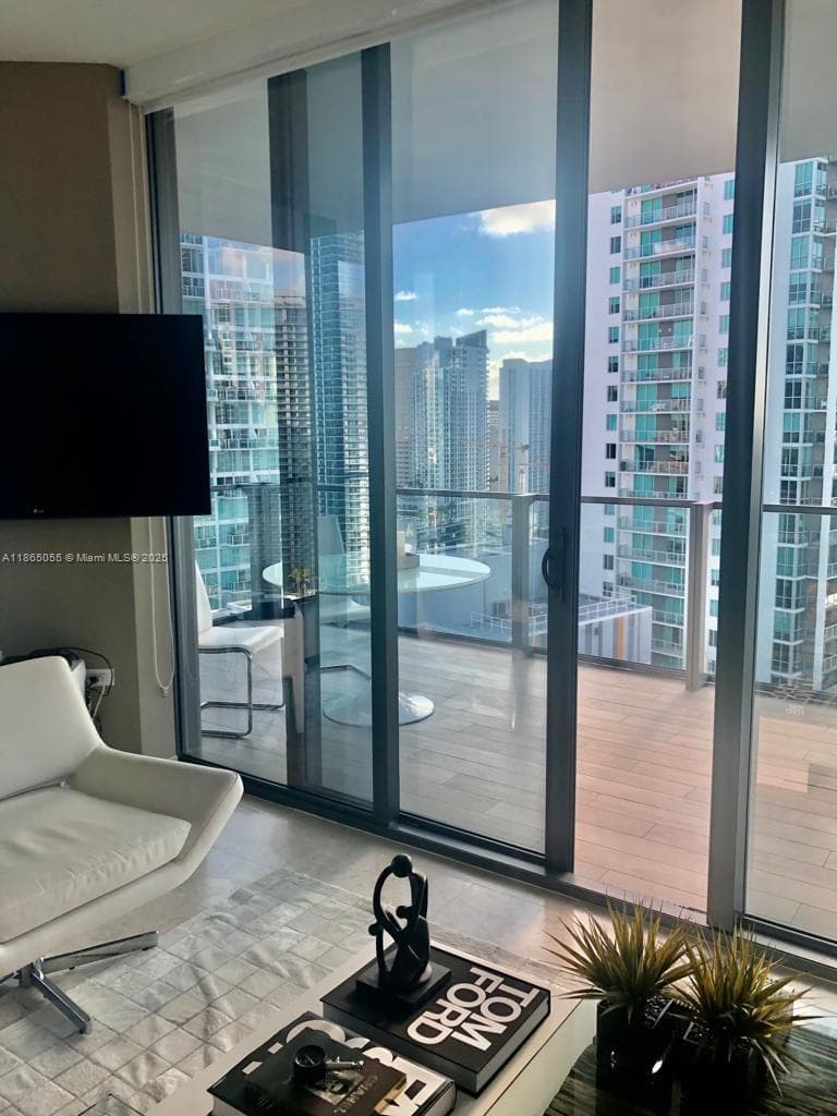 Reach Brickell City Centre · #2611 in Miami - Photo 30