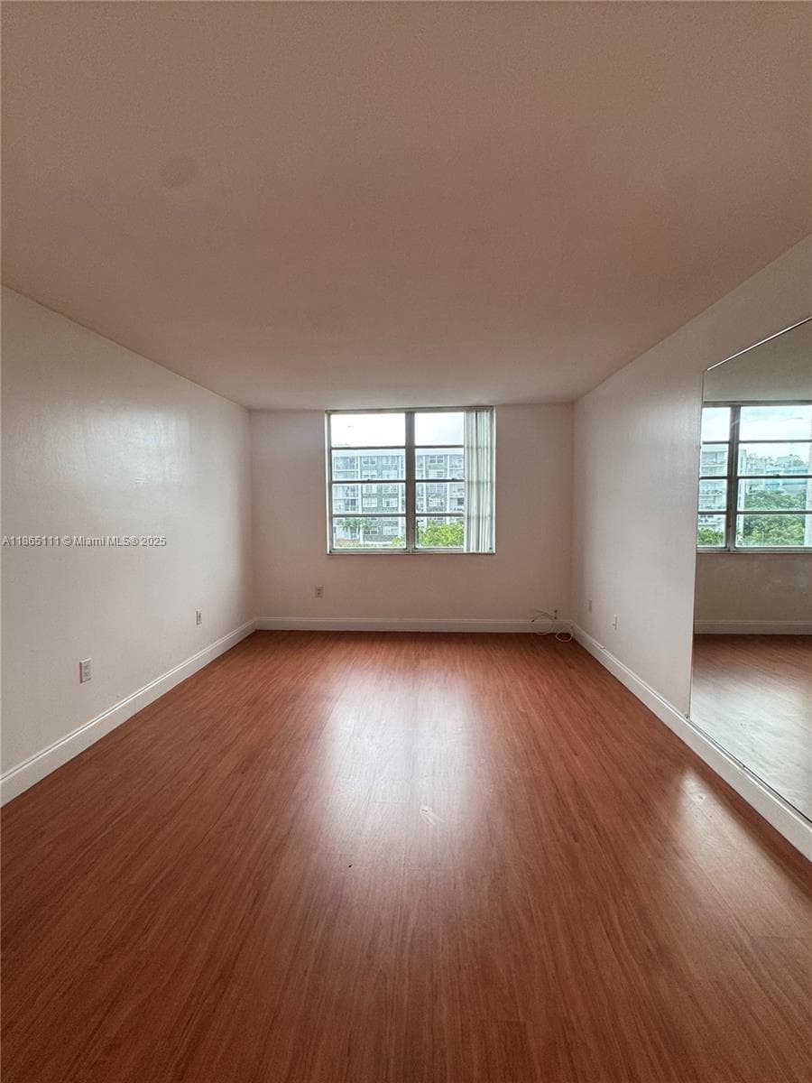 THE VINTAGE CONDO · #407 in Bay Harbor Islands - Photo 17