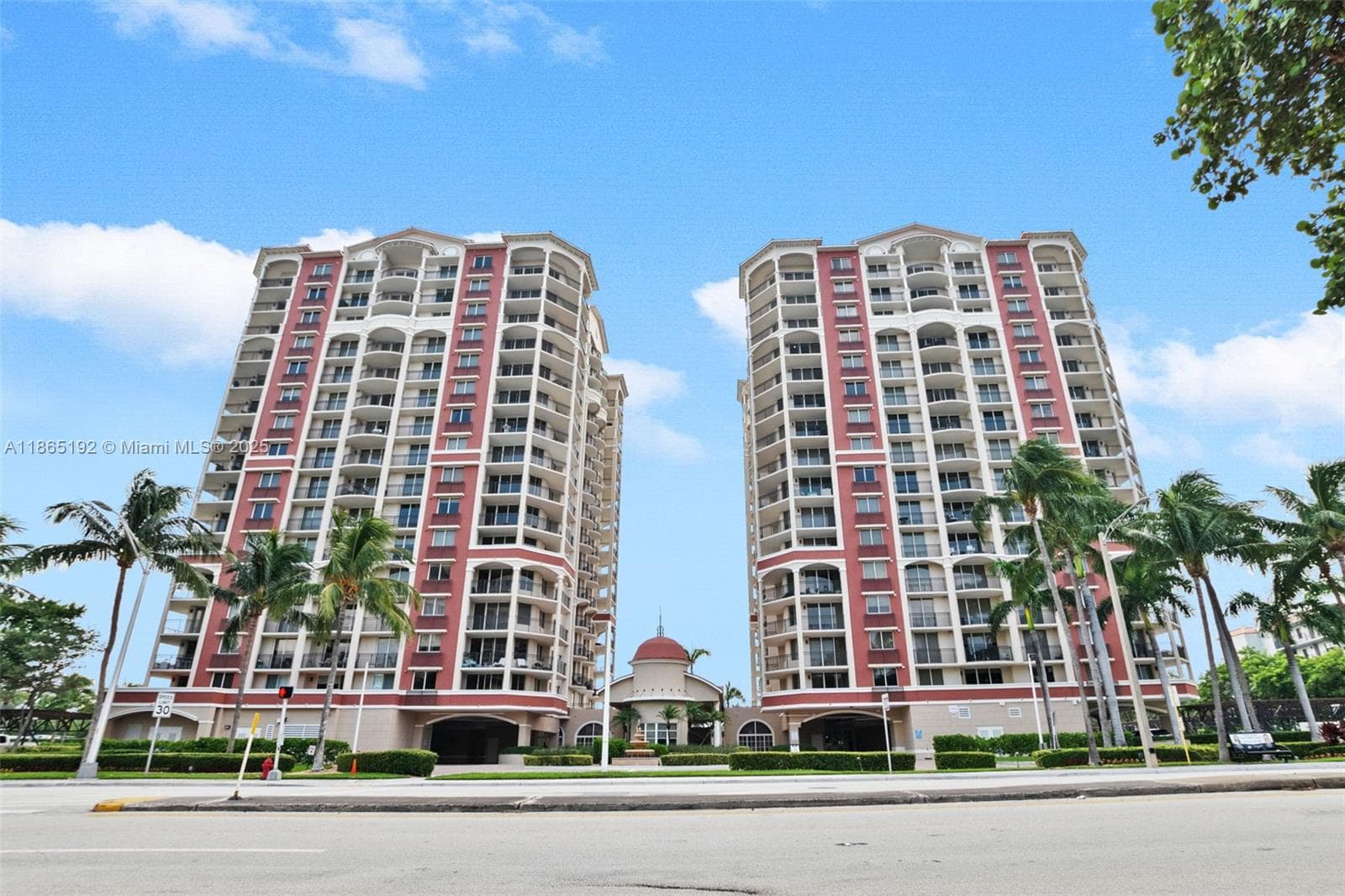 Vue · #701 in Fort Lauderdale - Photo 2
