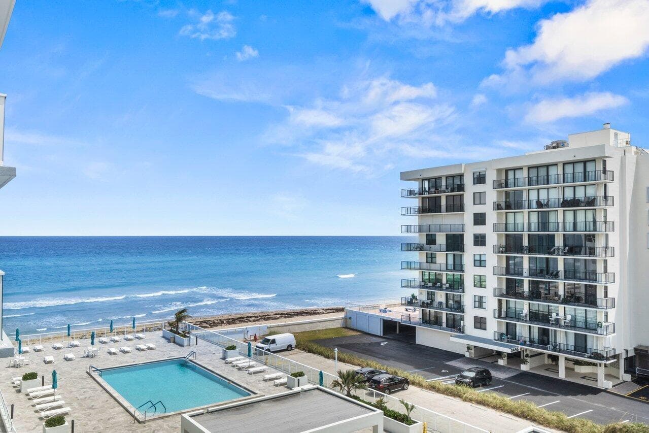 041-3450SouthOceanBoulevard-515-PalmBeac