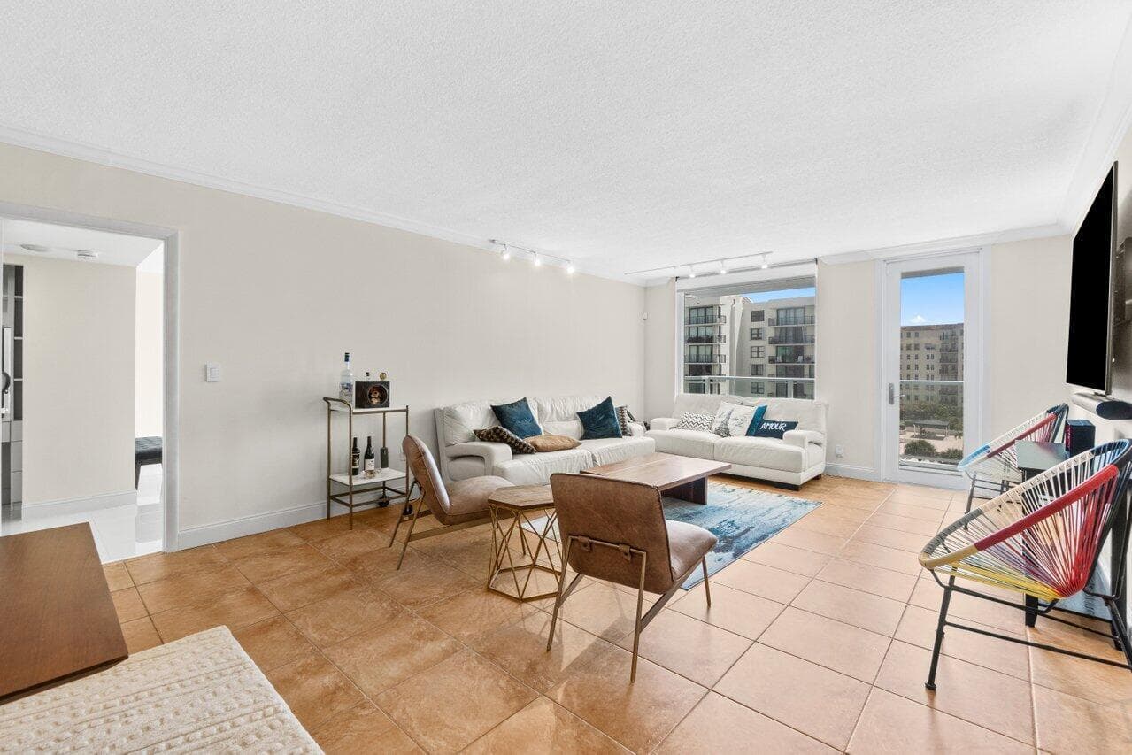 004-3450SouthOceanBoulevard-515-PalmBeac