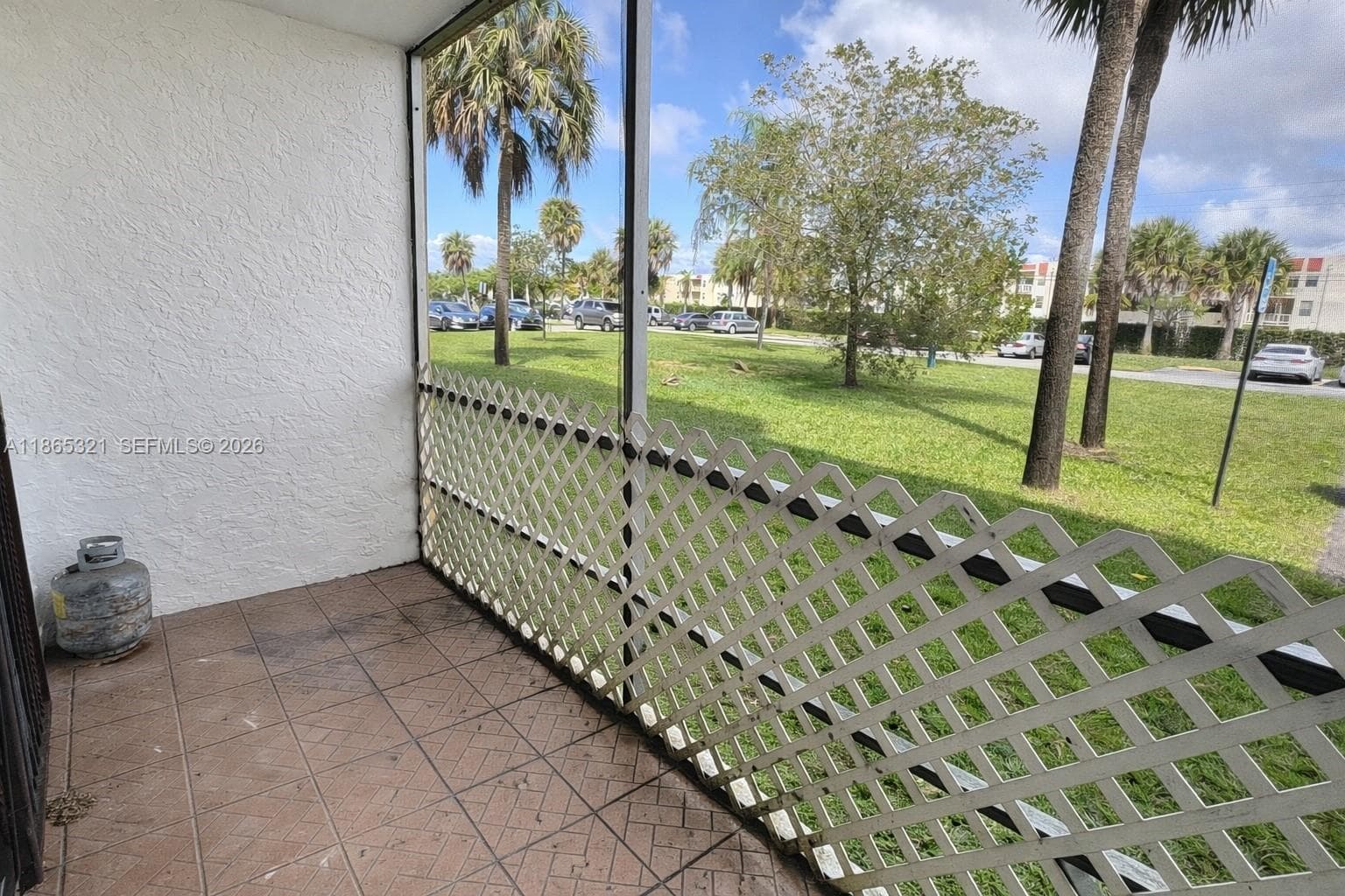 Royal Point Condominium · #109 in Lauderdale Lakes - Photo 20