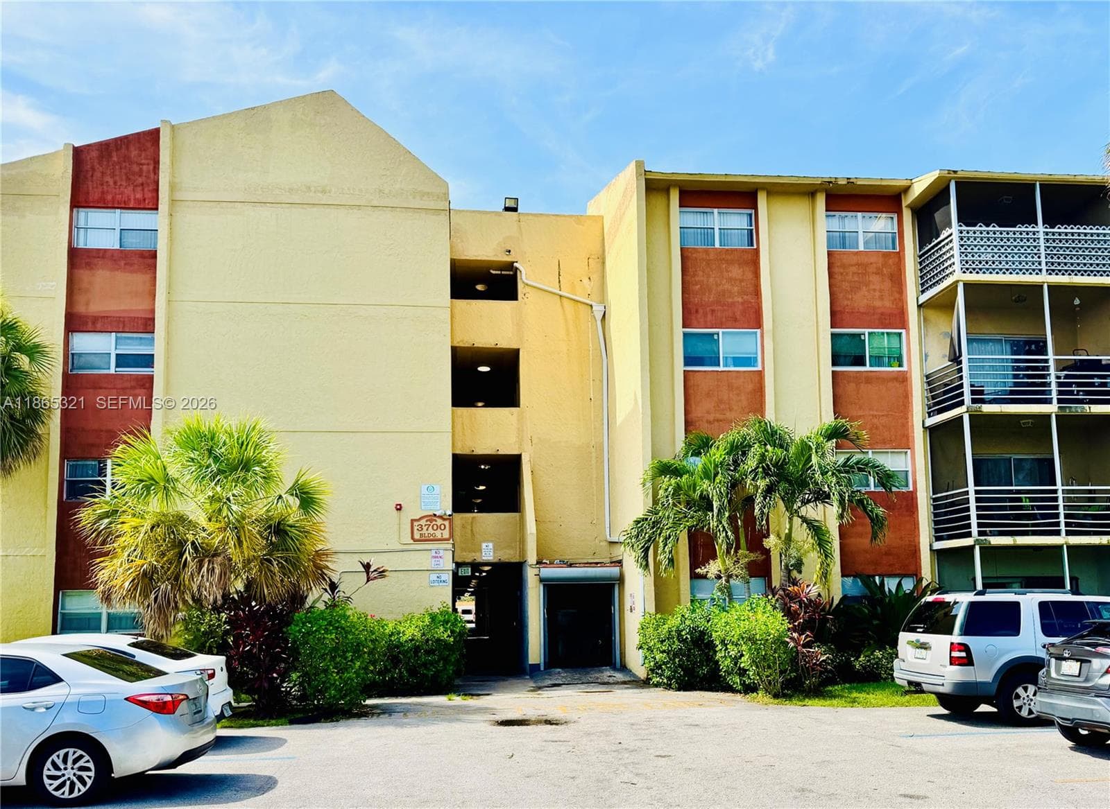 Royal Point Condominium · #109 in Lauderdale Lakes - Photo 4