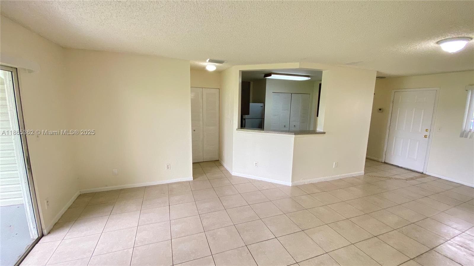 SUMMER LAKE · #104 in Oakland Park - Photo 5